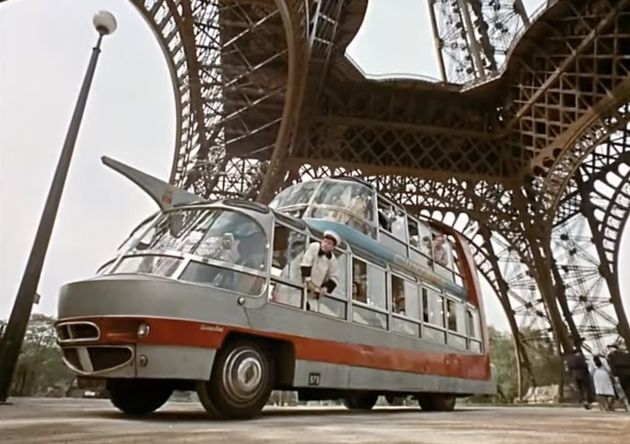 Last Citroën U55 Cityrama Parisian tour bus will finally be restored