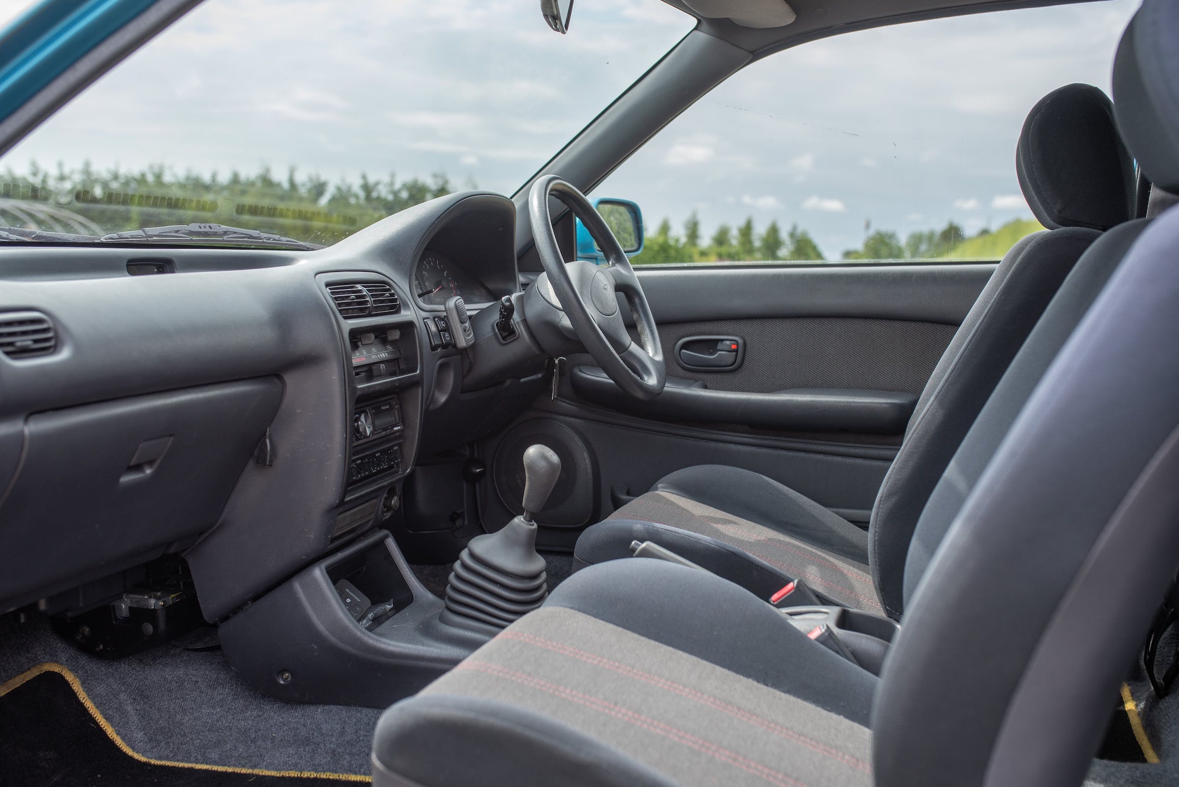 Daihatsu Charade GTi interior