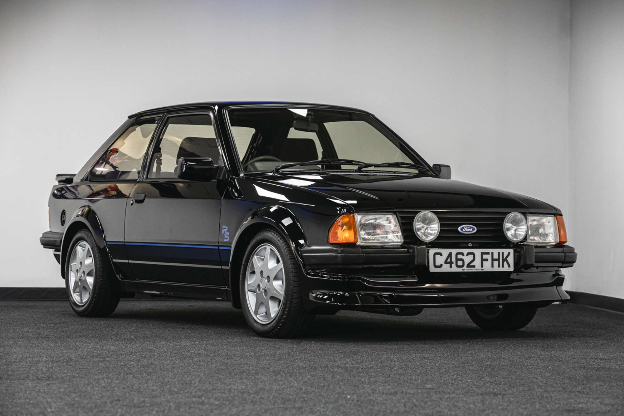 Princess Diana’s Ford Escort RS Turbo sells for £725,000