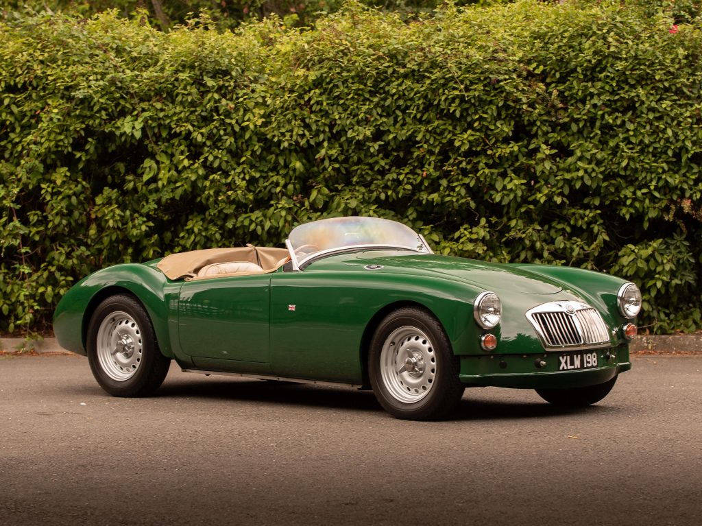 MGA Twin-Cam Roadster