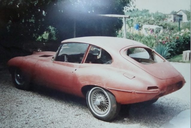 Jaguar E-type barn-find