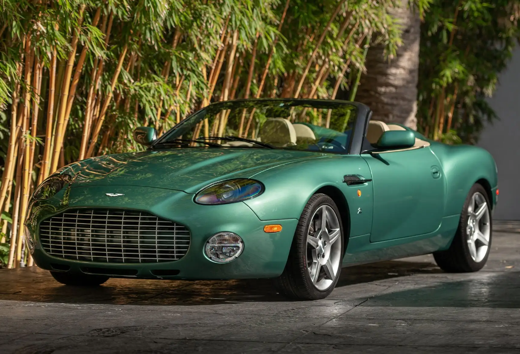 Aston Martin DB American Roadster 1 (2003-2004)