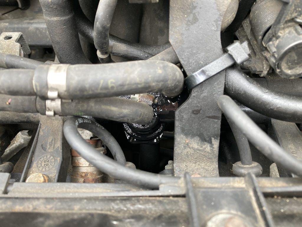 Peugeot 106 Rallye fuel rail leak