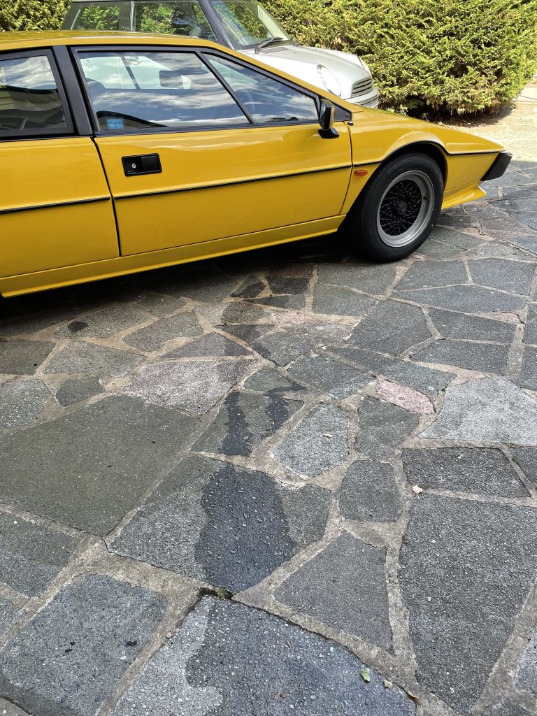 Lotus Esprit leaking coolant