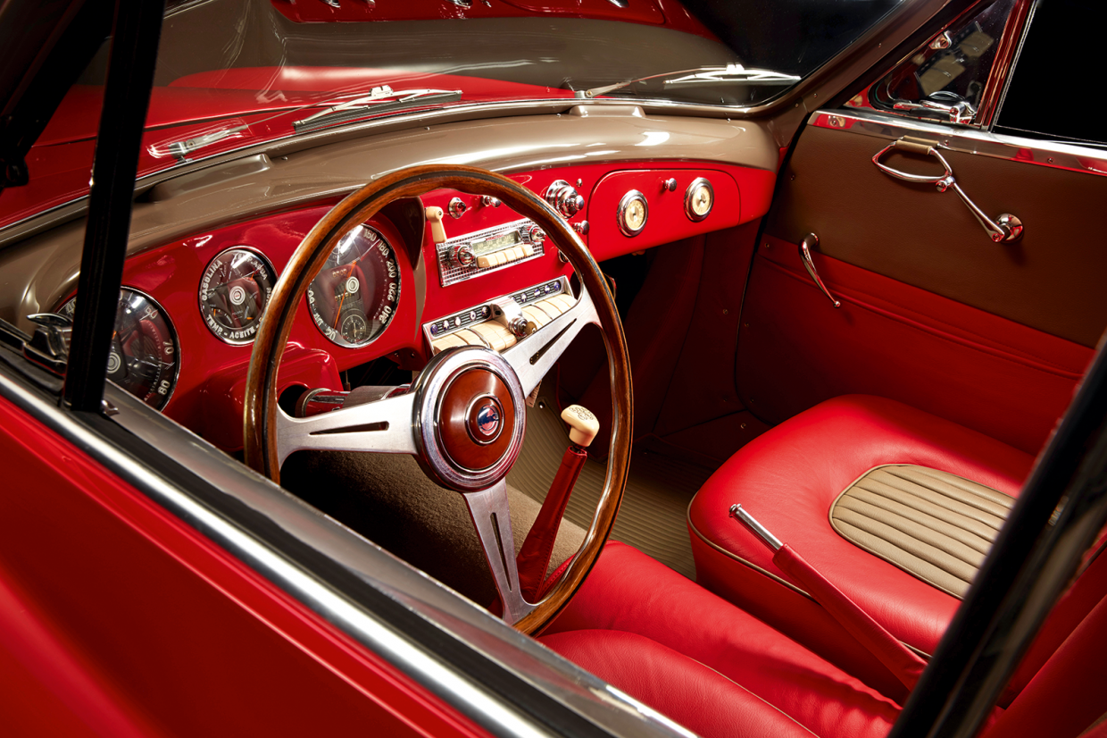 Pagaso Saoutchik Coupe interior