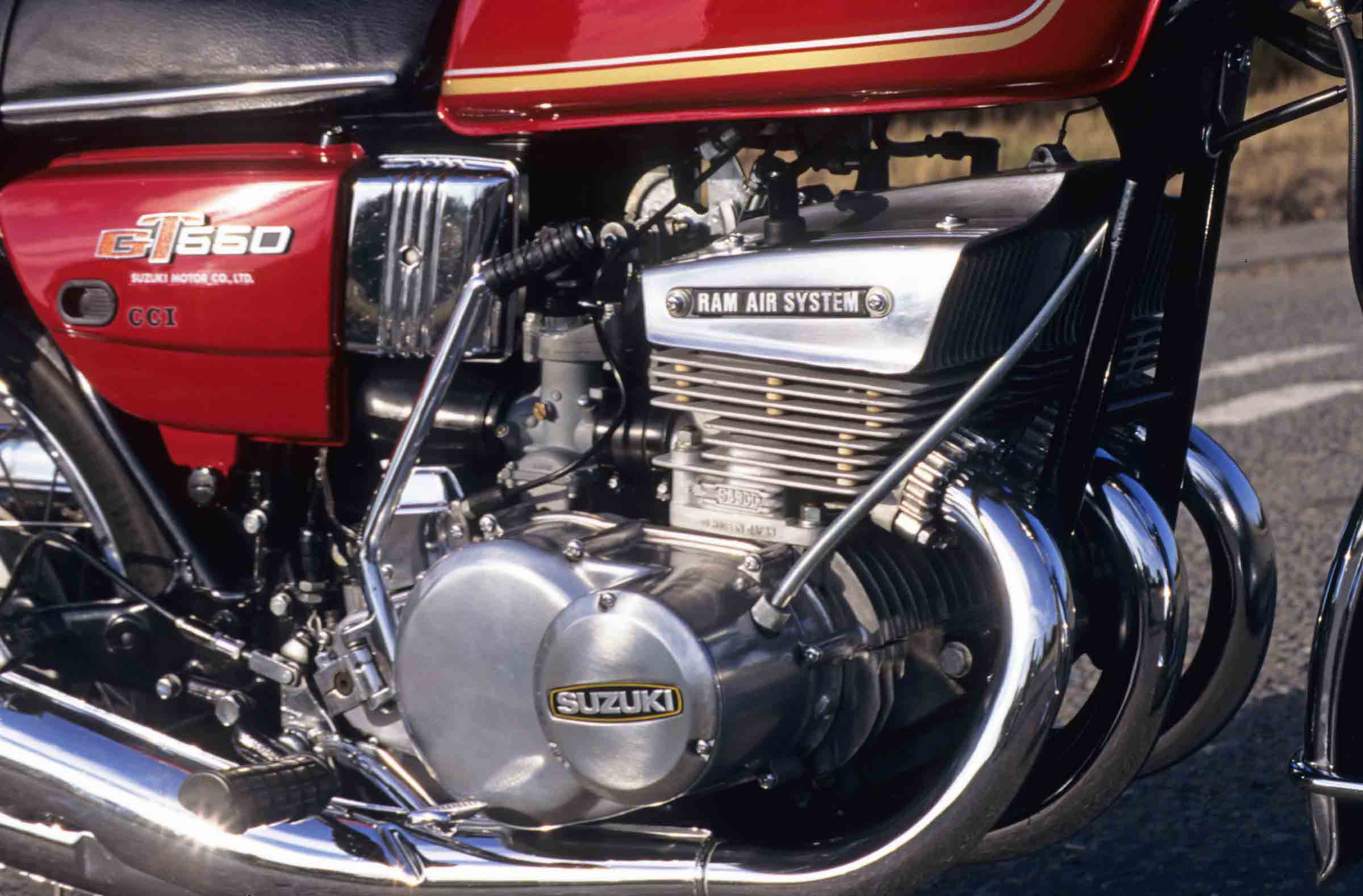 Suzuki GT550A