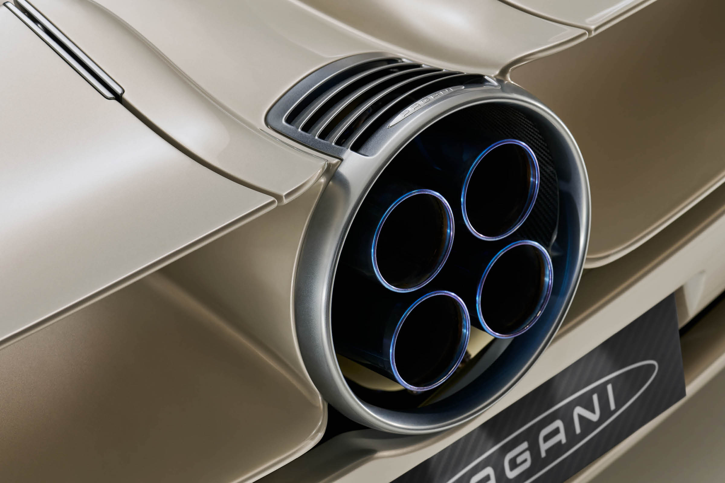 Pagani Utopia exhaust