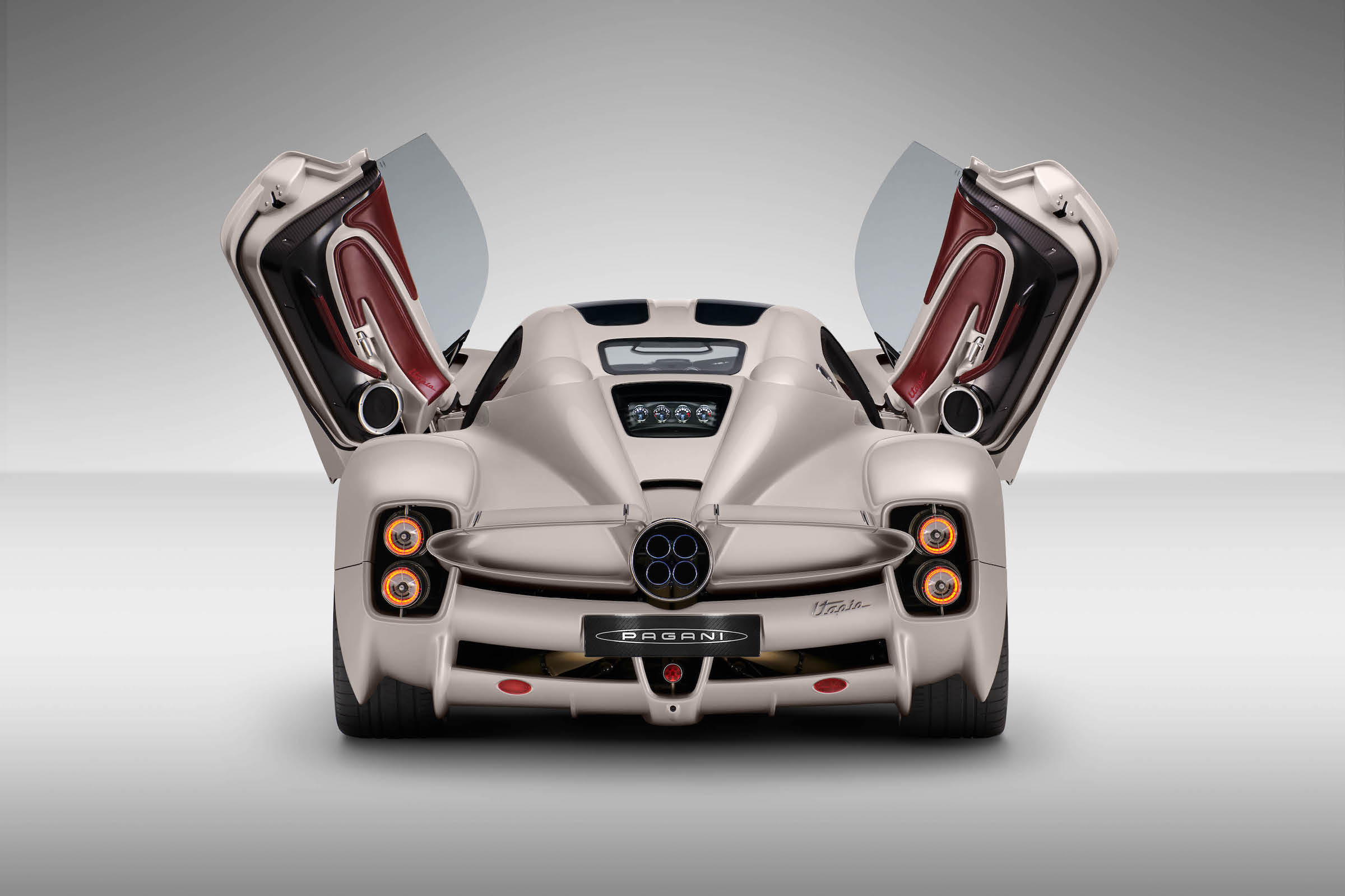 Pagani Utopia doors