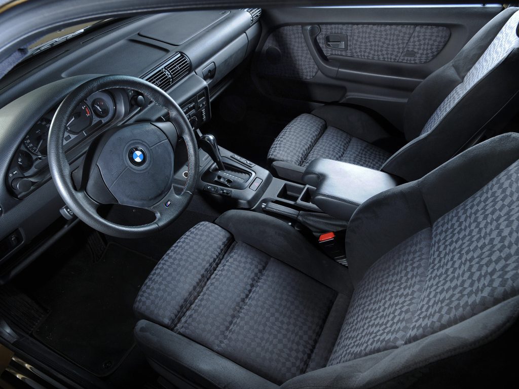 Interior of the BMW 3 Series Compact