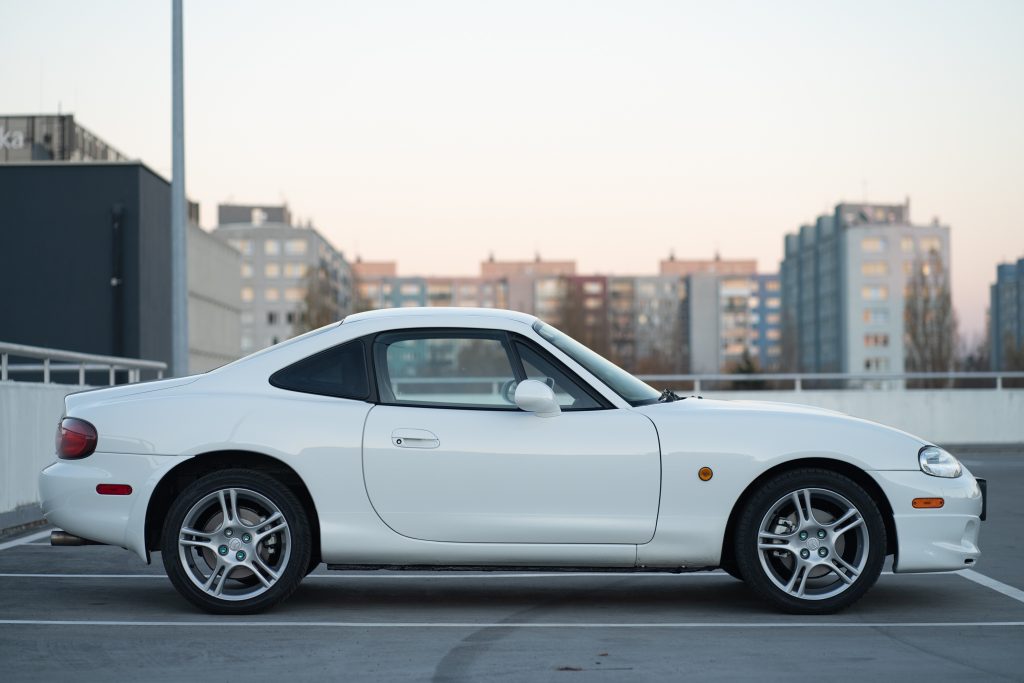 Mazda MX-5 Roadster Coupe