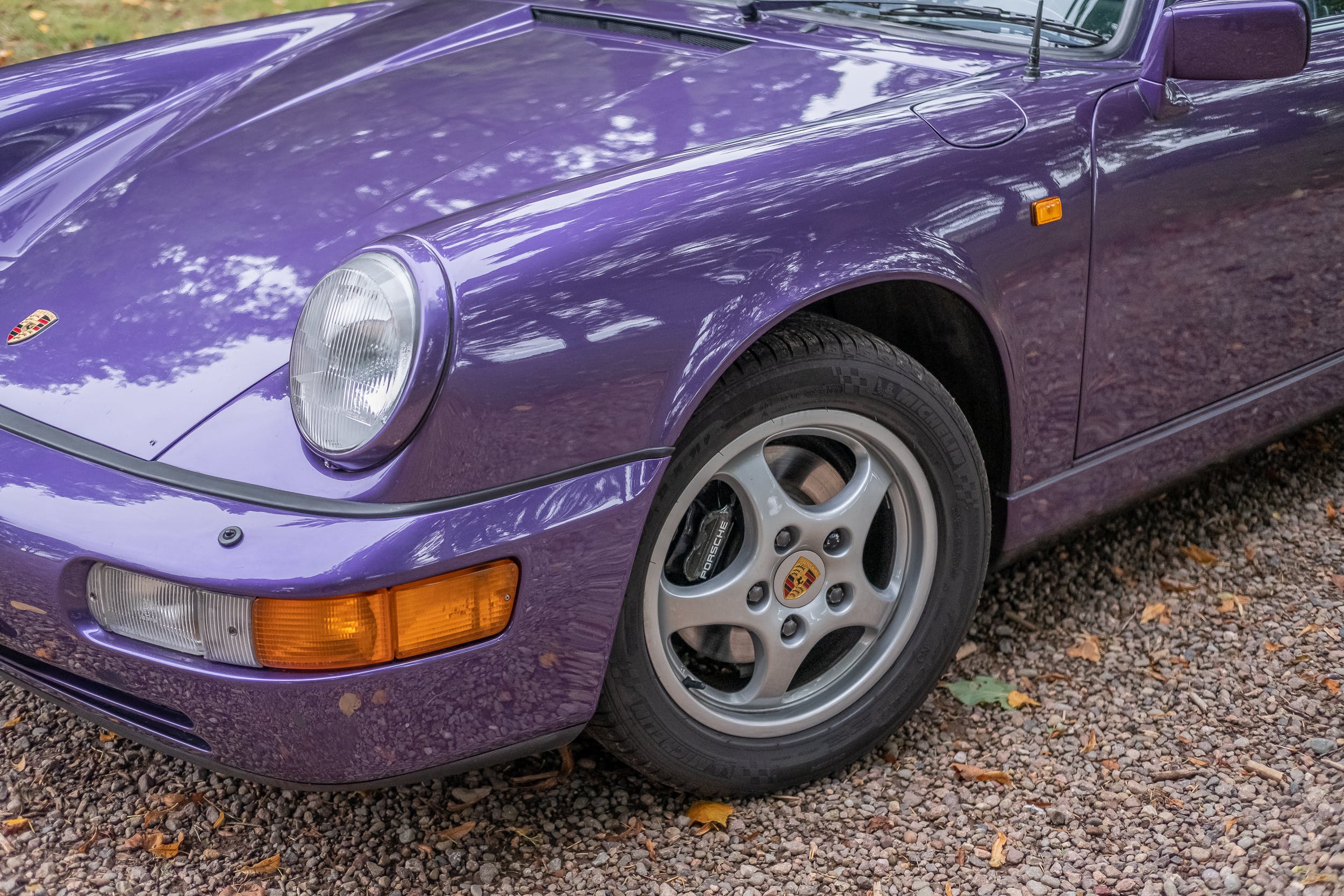 Purple Porsche 964 wheel