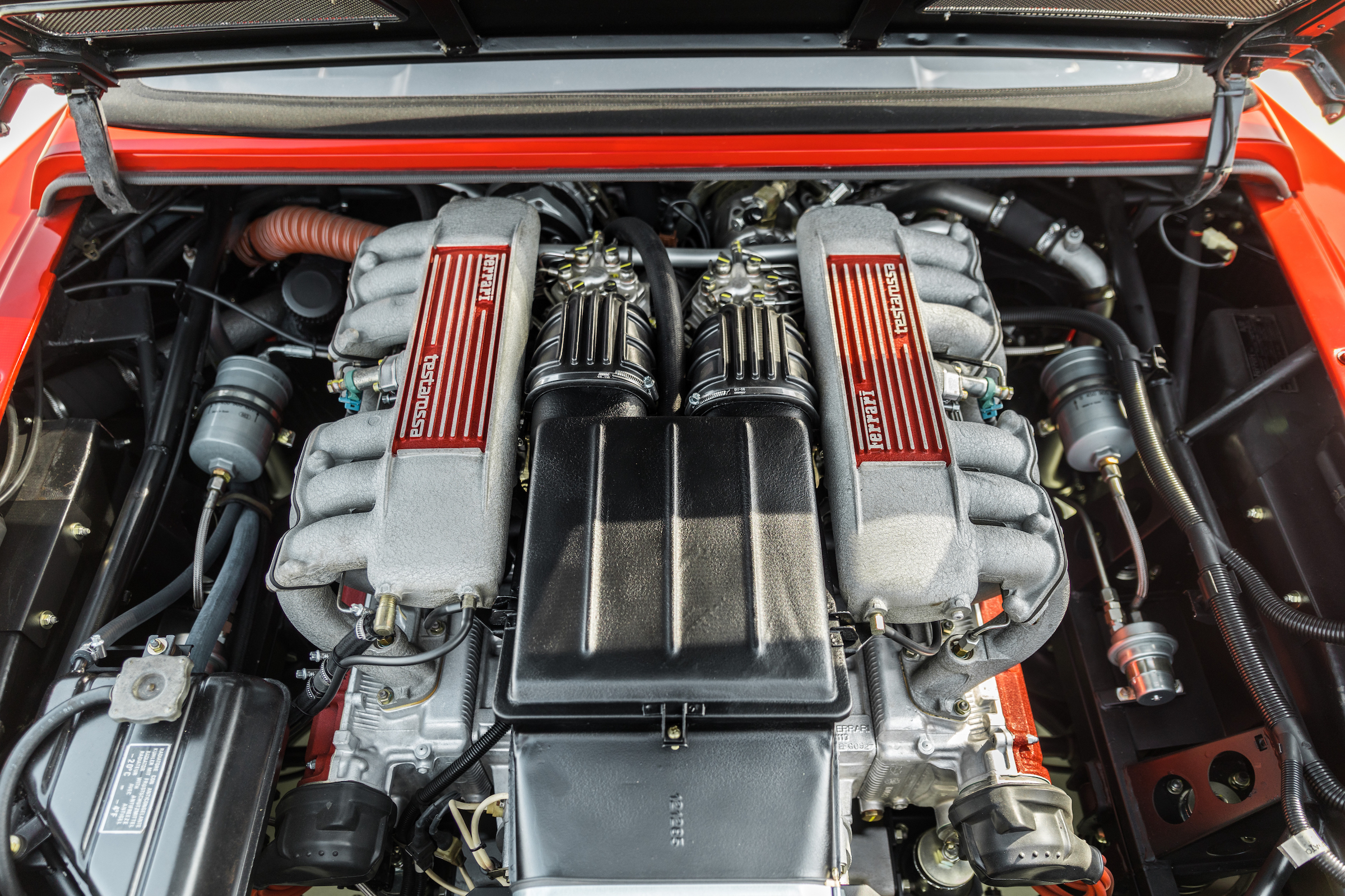 Ferrari Testarossa Spider engine