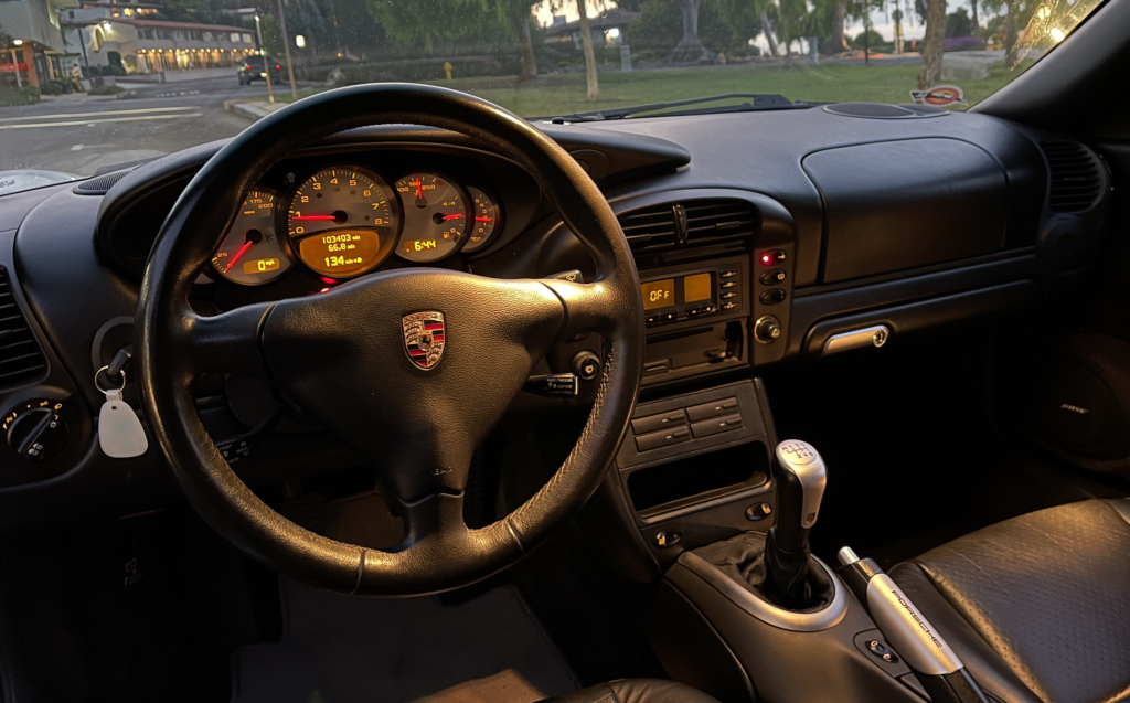 Porsche 911 996 interior