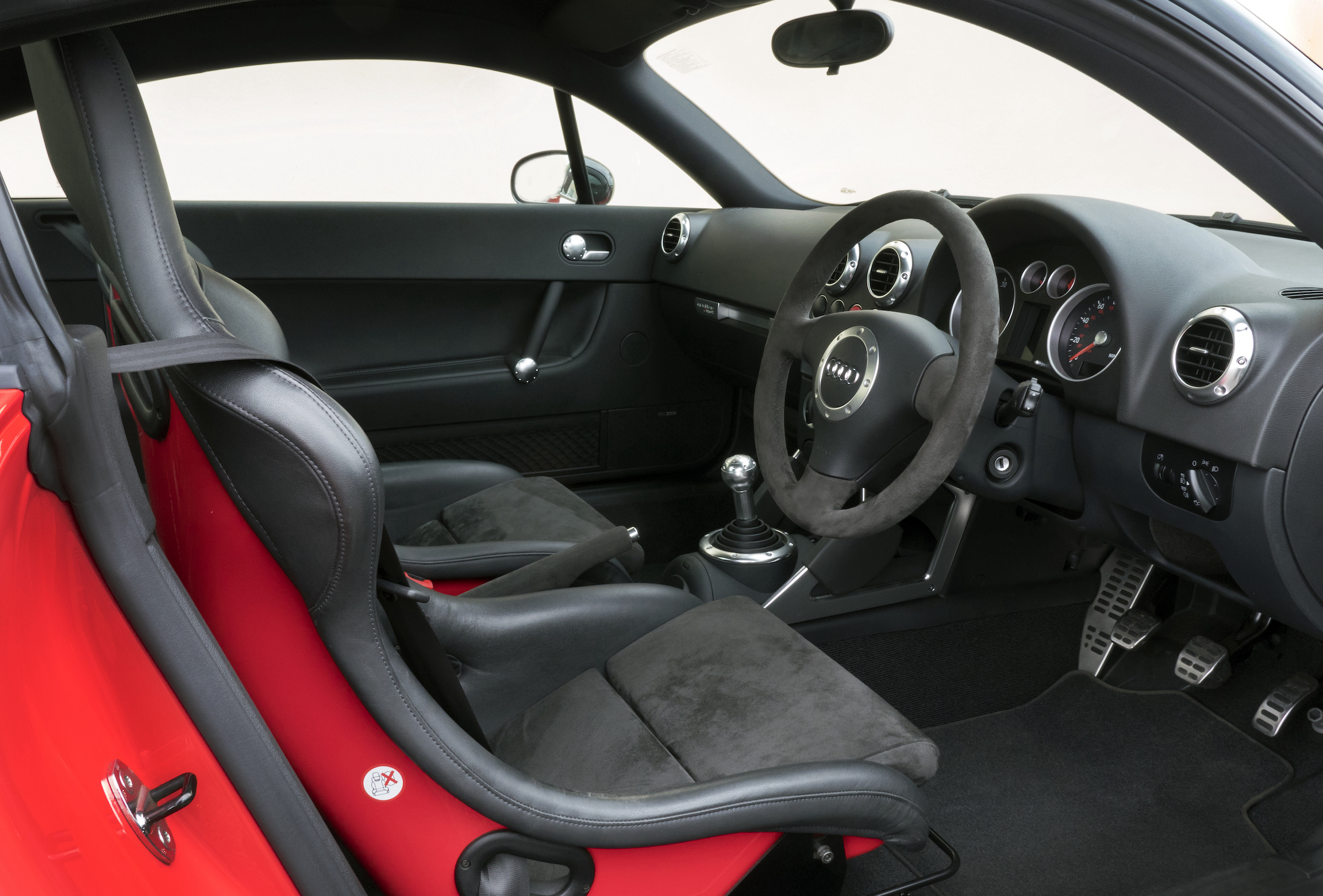 Audi TT Quattro Sport interior
