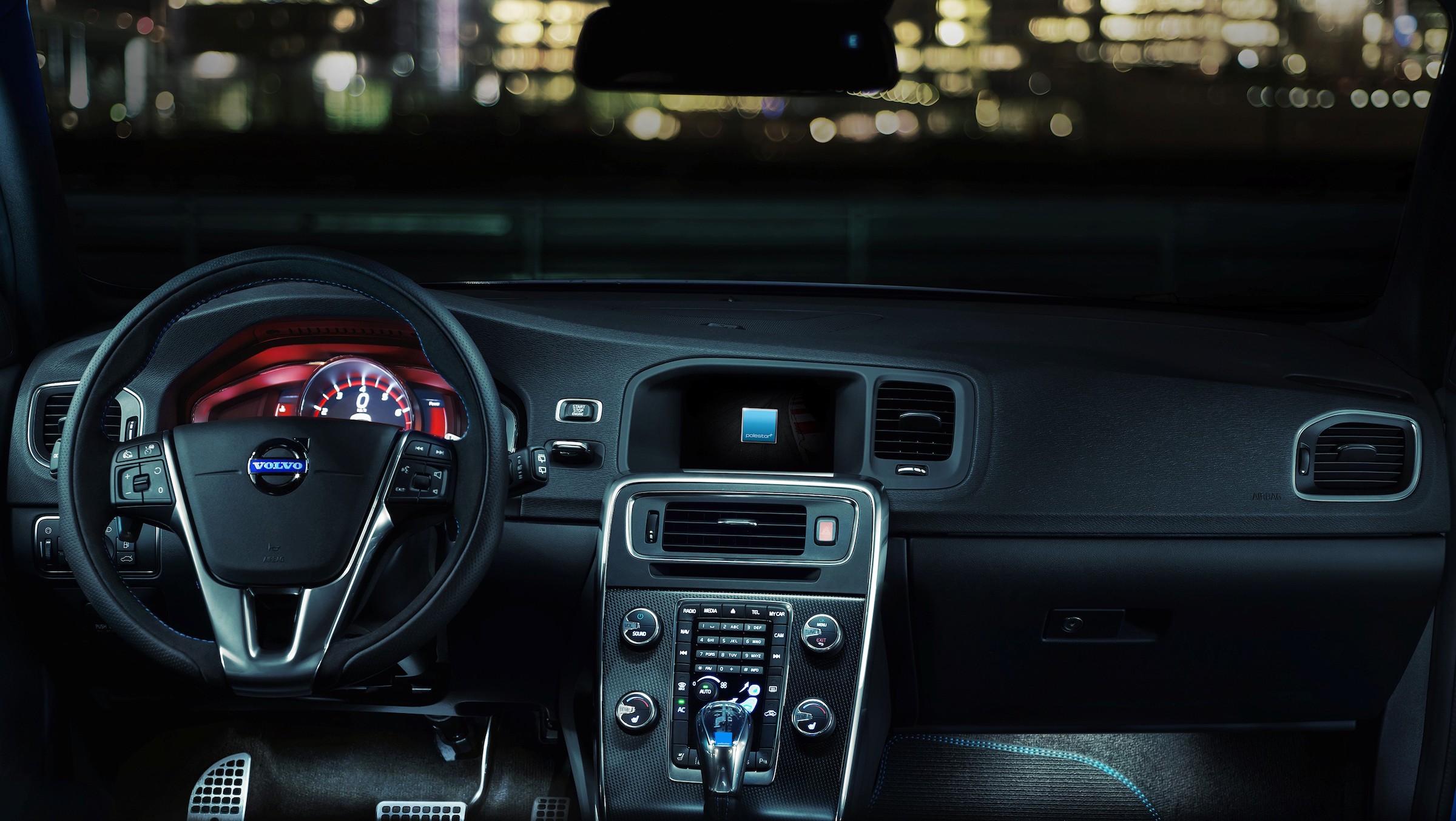 Volvo V60 Polestar interior