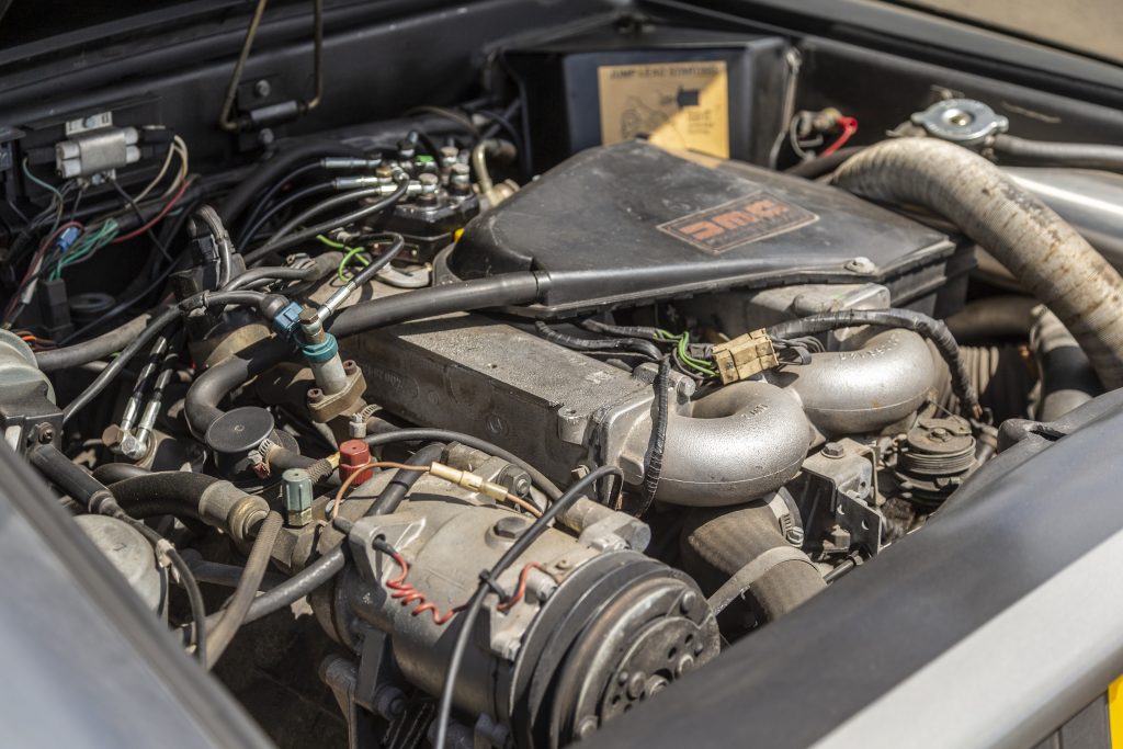 DeLorean DMC12 V6 engine