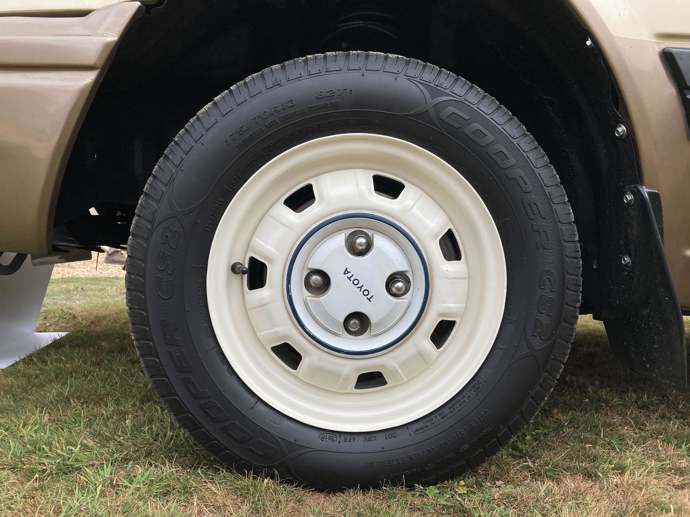 Toyota Sprinter Carib wheel