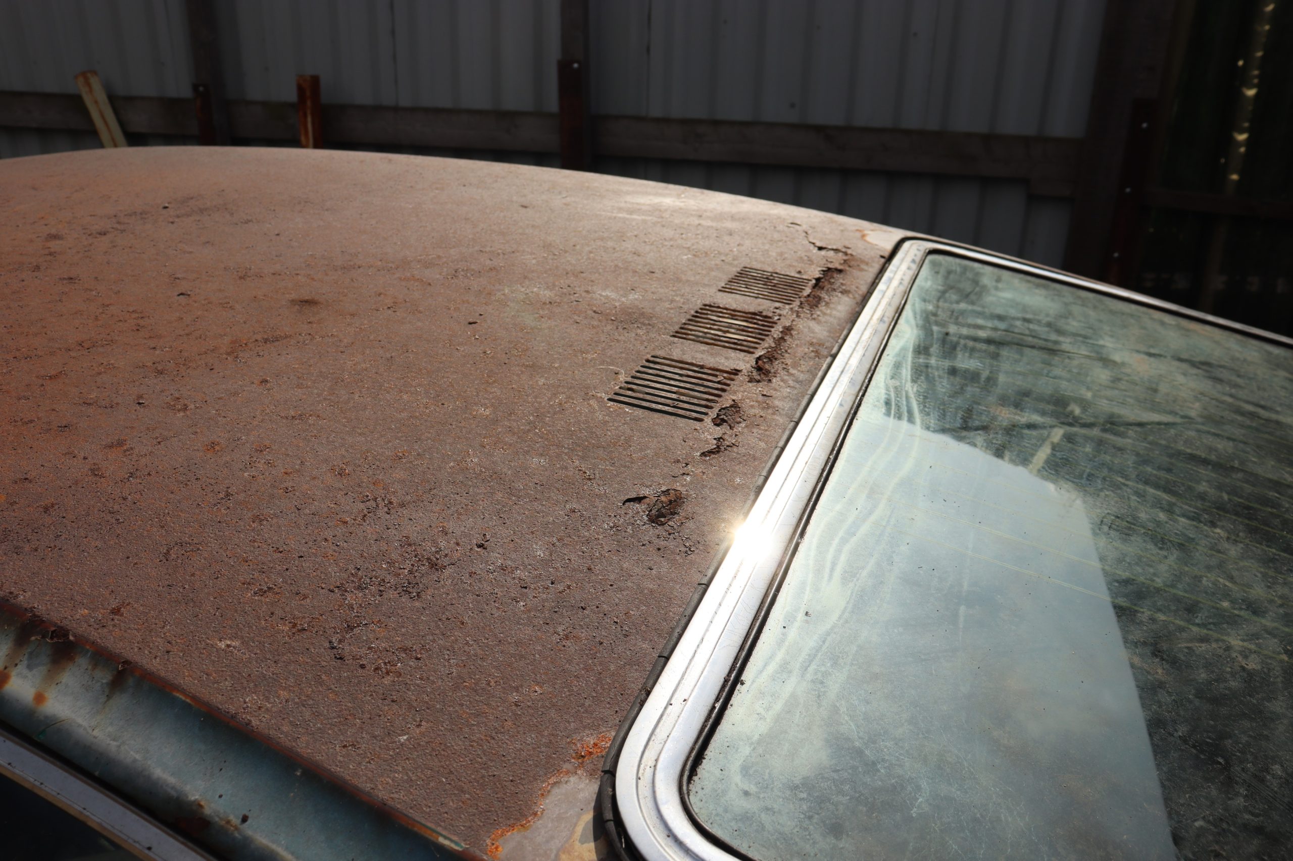 Lamborghini Espada rusty roof