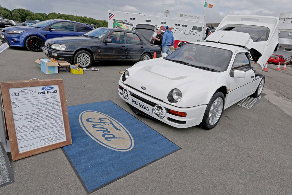 Ford RS200