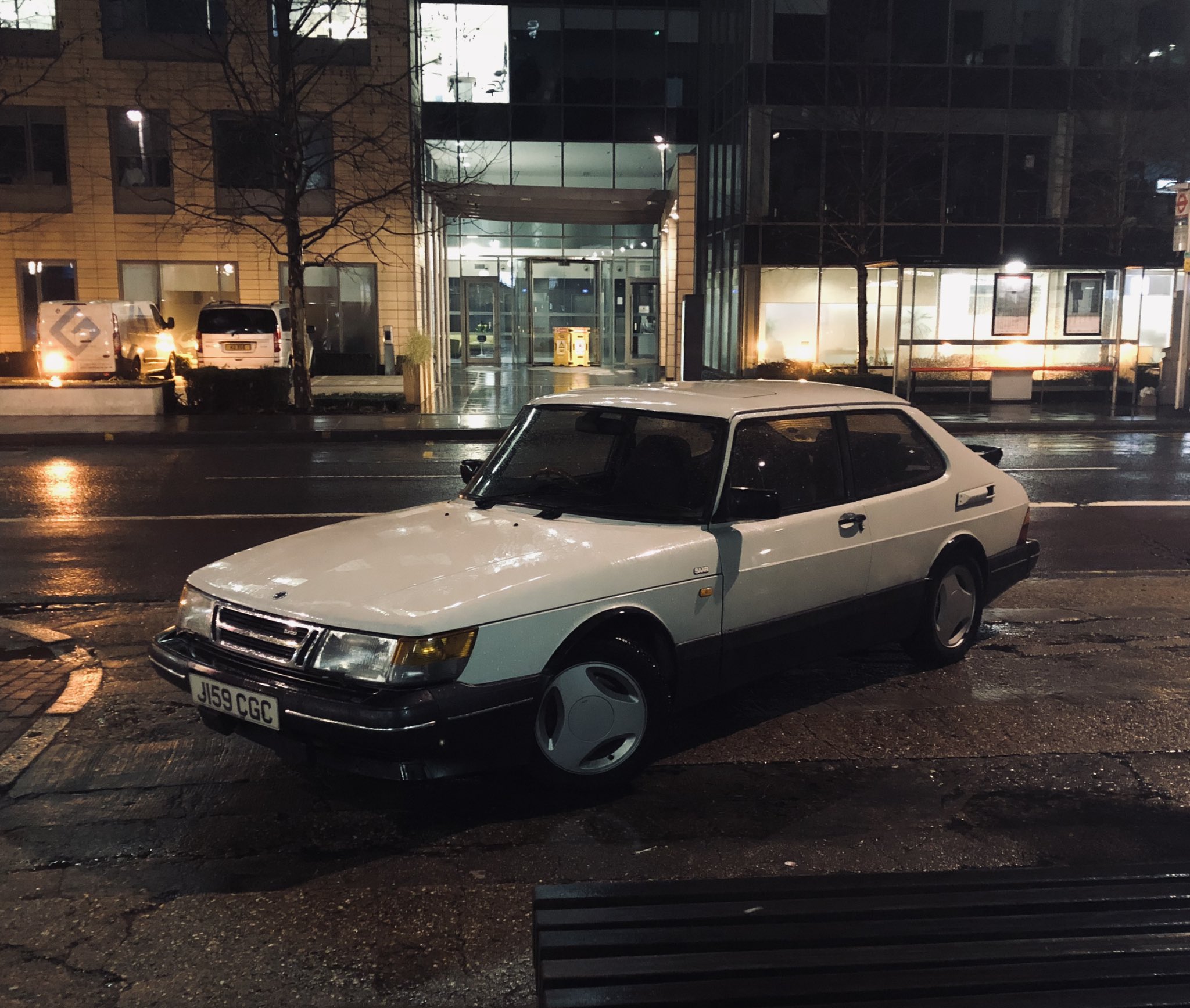 Stolen Saab 900 Turbo found thanks to social media