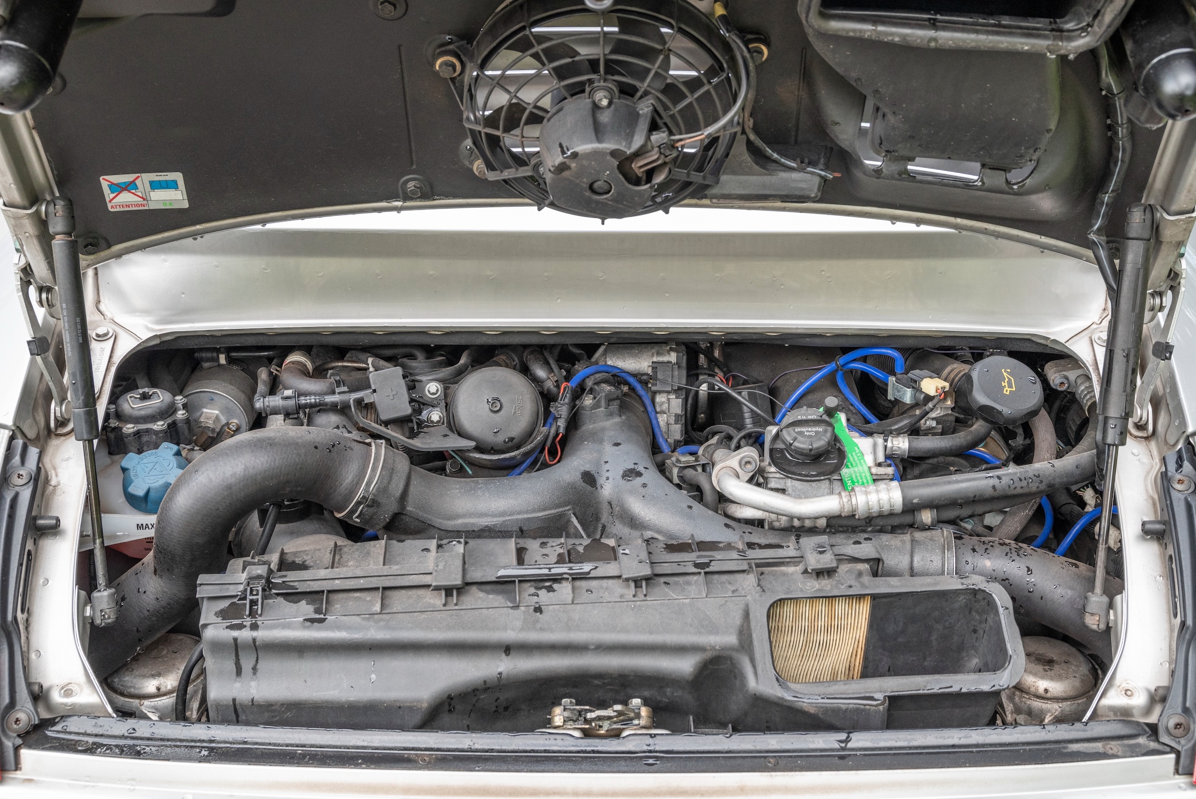 Porsche 996 Turbo engine