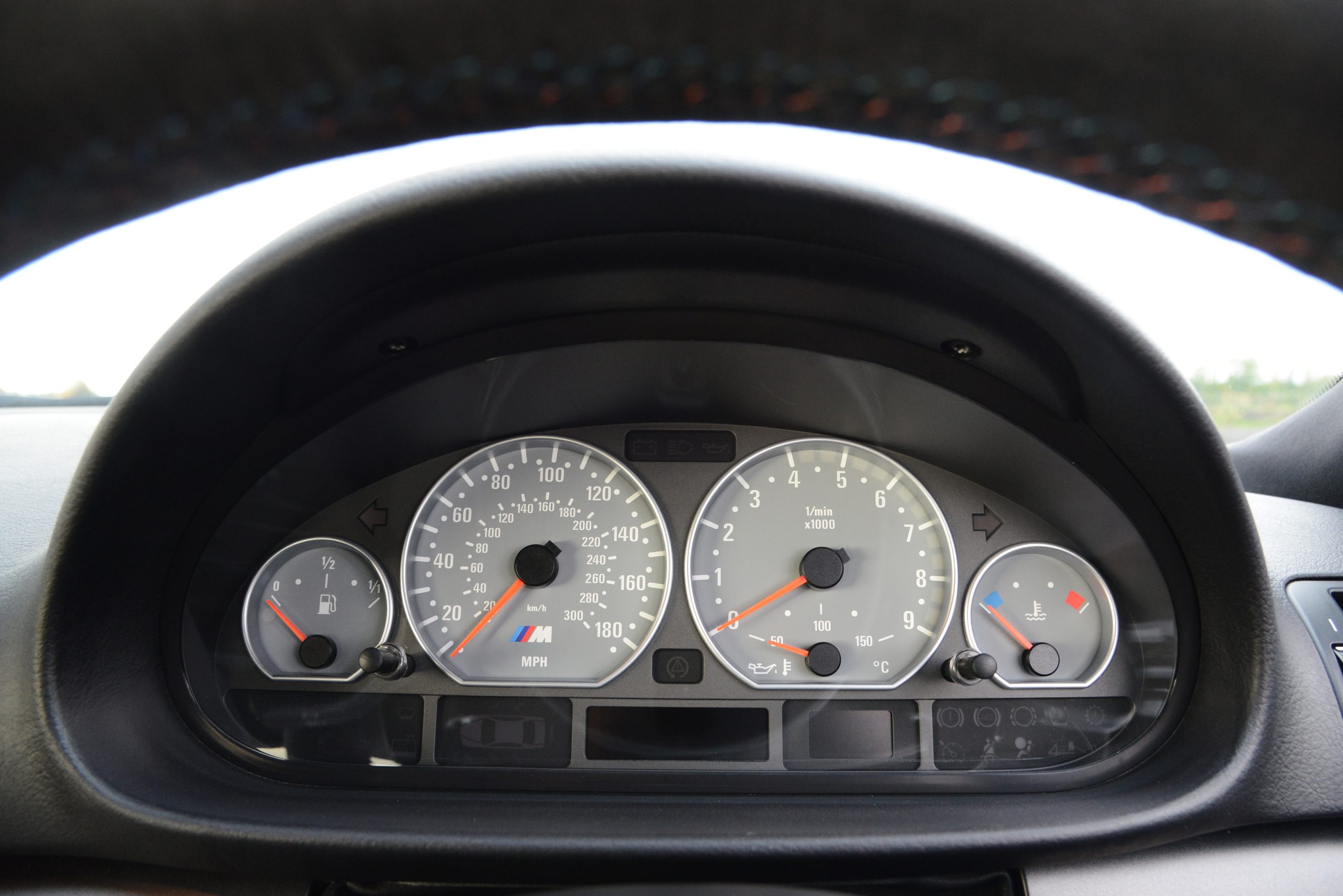 BMW M3 CSL instruments