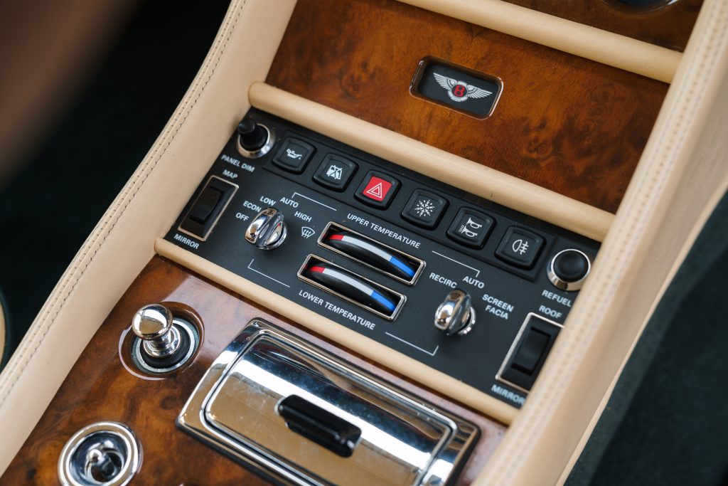 Bentley Turbo R heater controls