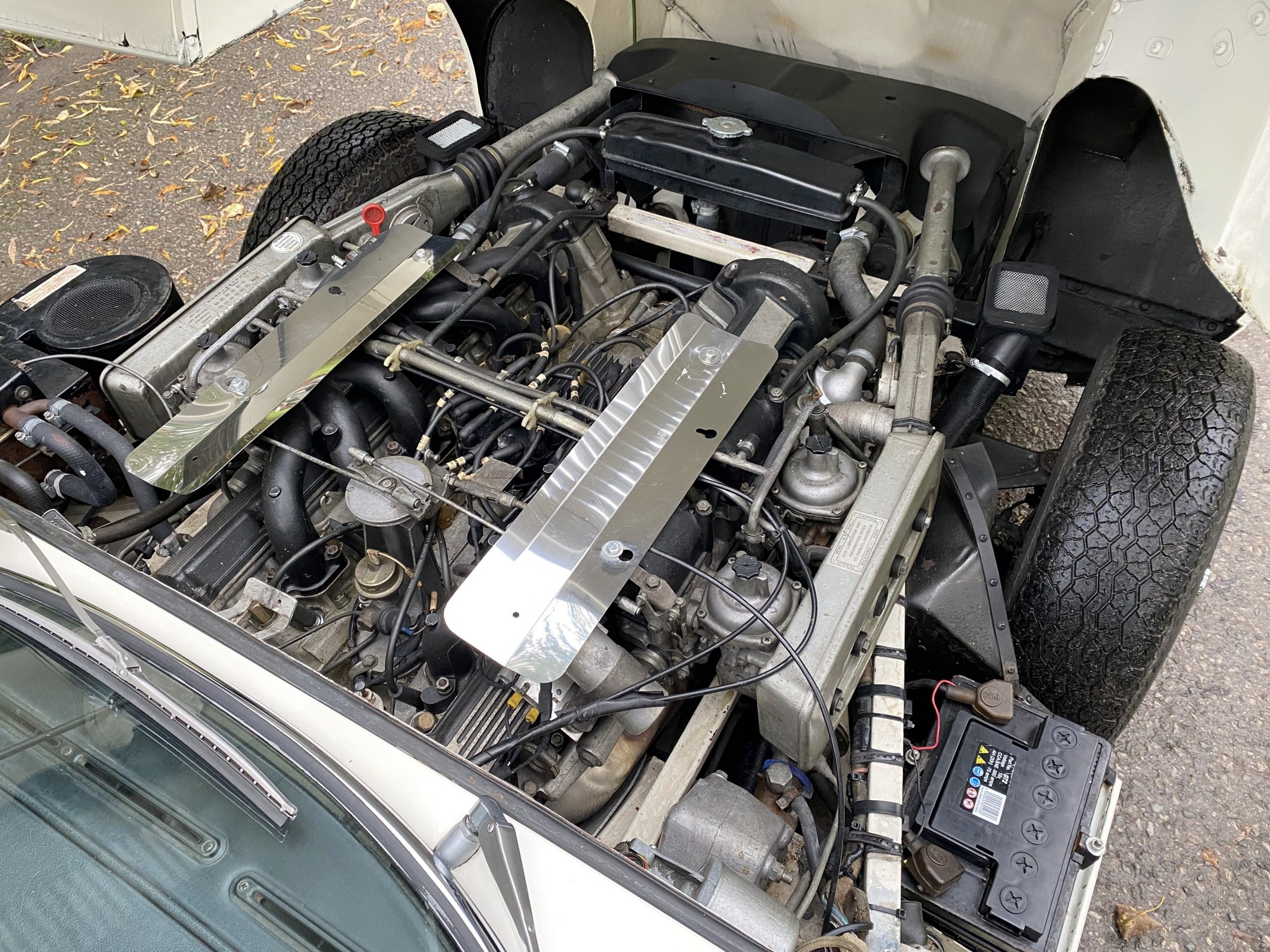Jaguar E-Type V12 engine
