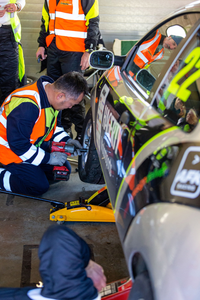 Ford EnduroKa pits