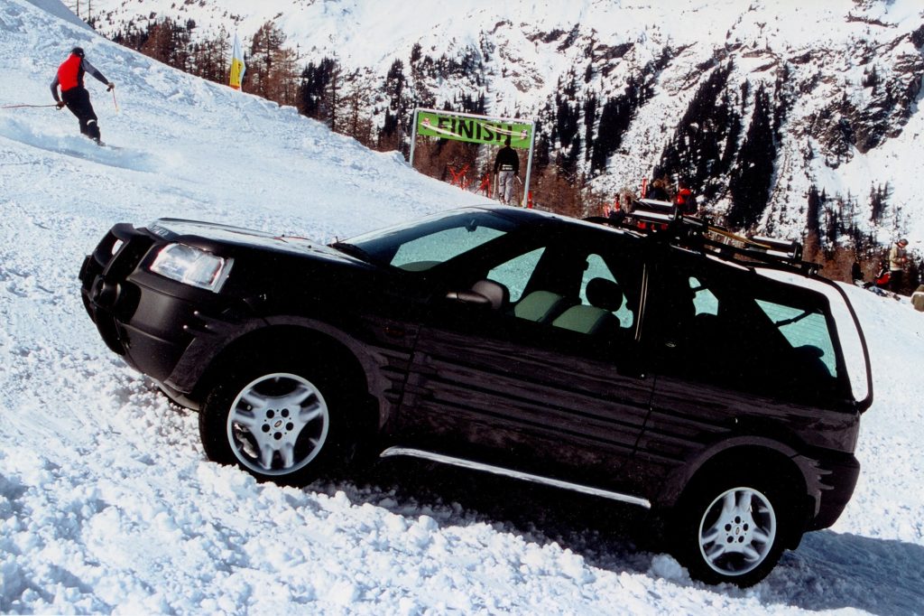 Land Rover Freelander in the snow