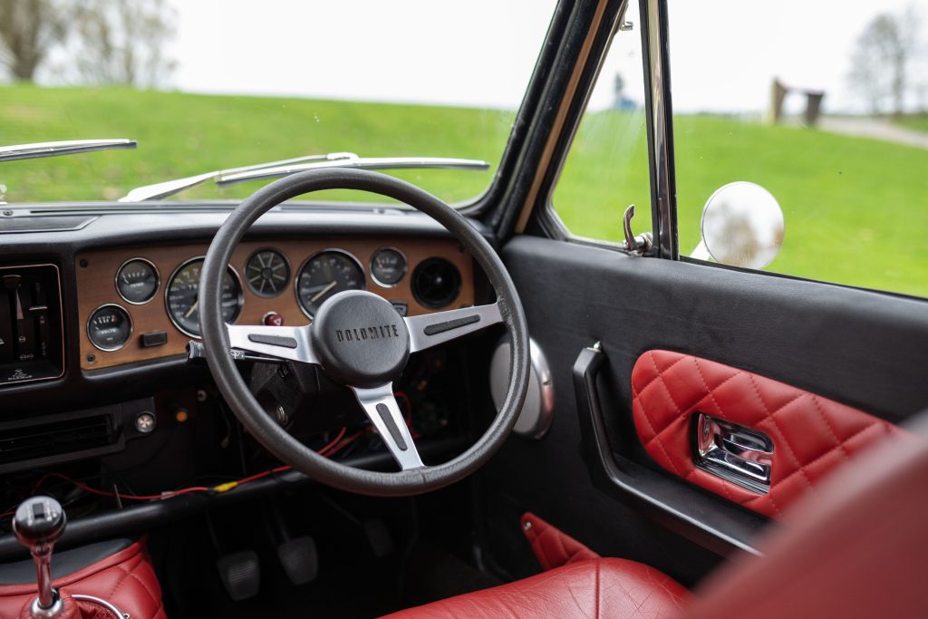 Triumph Toledo V8 interior