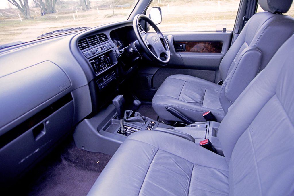 Vauxhall Monterey interior