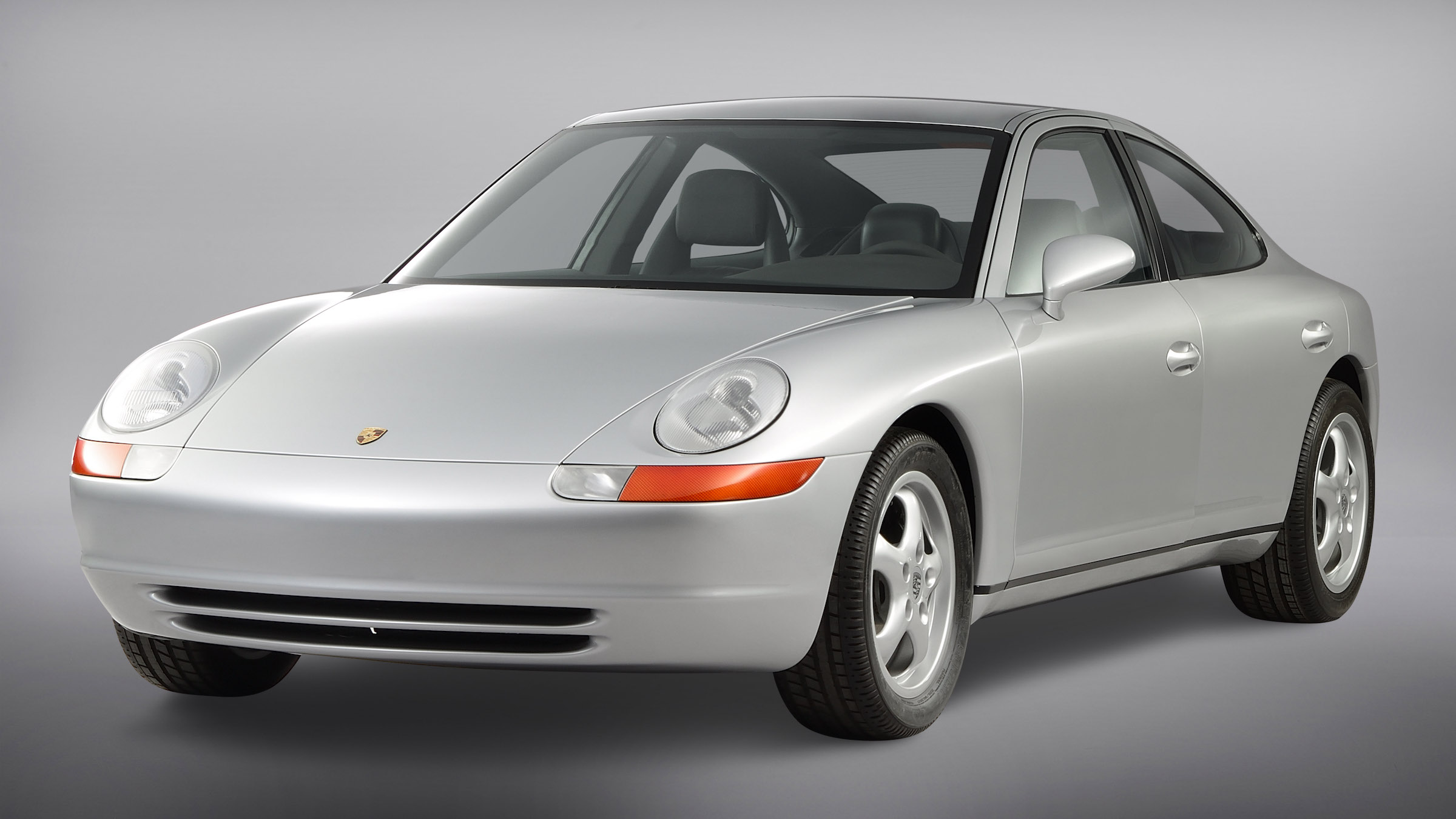 Porsche 989