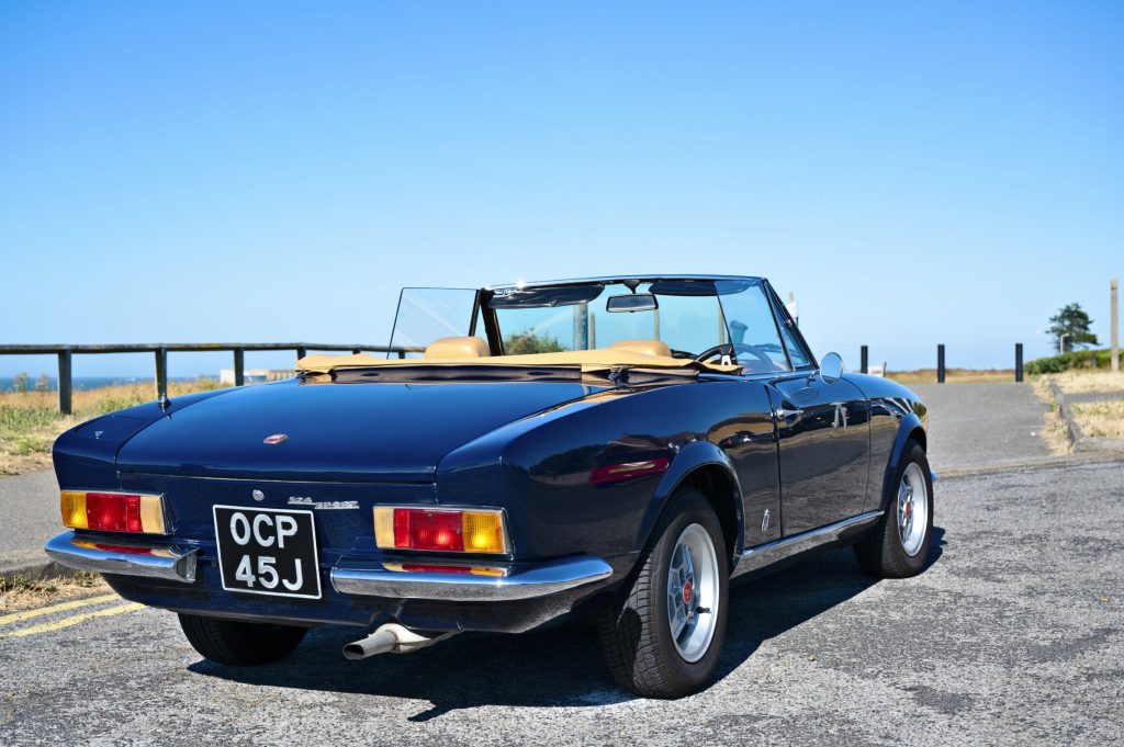 Fiat 124 Spider