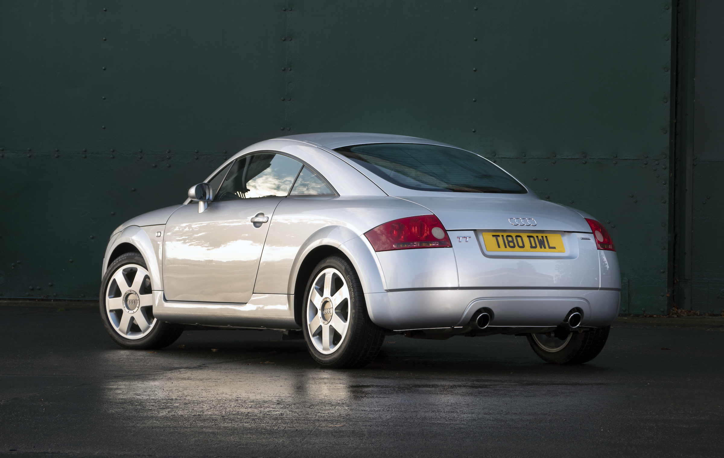 1998 Audi TT 1.8T quattro Coupe (8N) - price and specifications