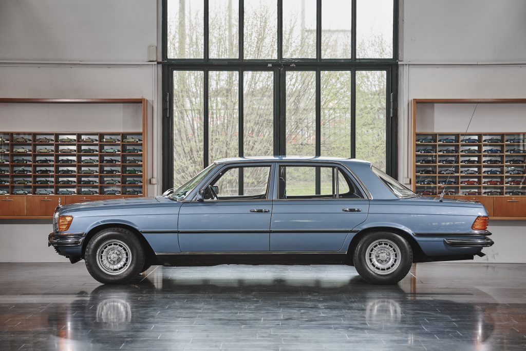 Mercedes-Benz 450 SEL 6.9 W116