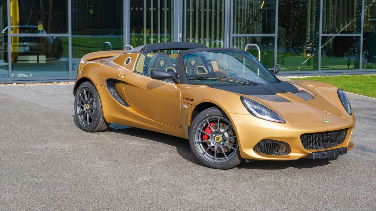 Final Lotus Elise_Hagerty Christmas car quiz 2022