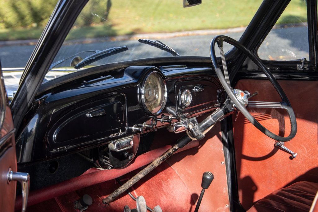 Morris Minor interior