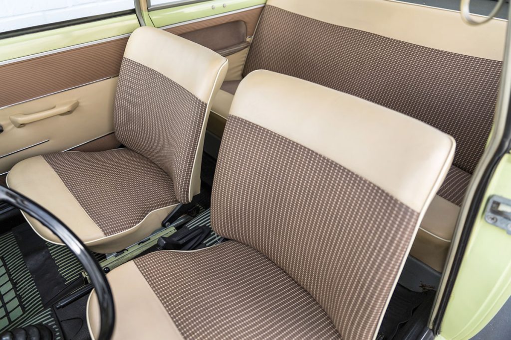 BMW 700 interior