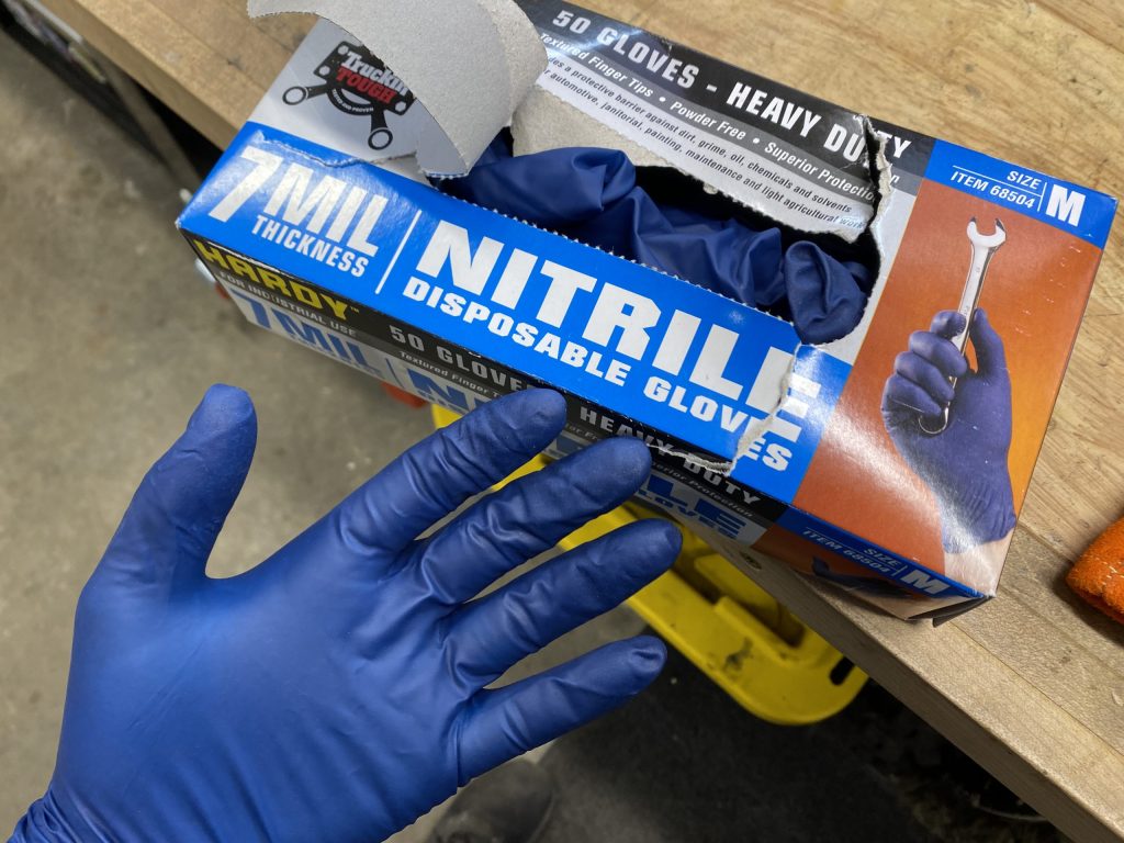 Nitrile disposable gloves