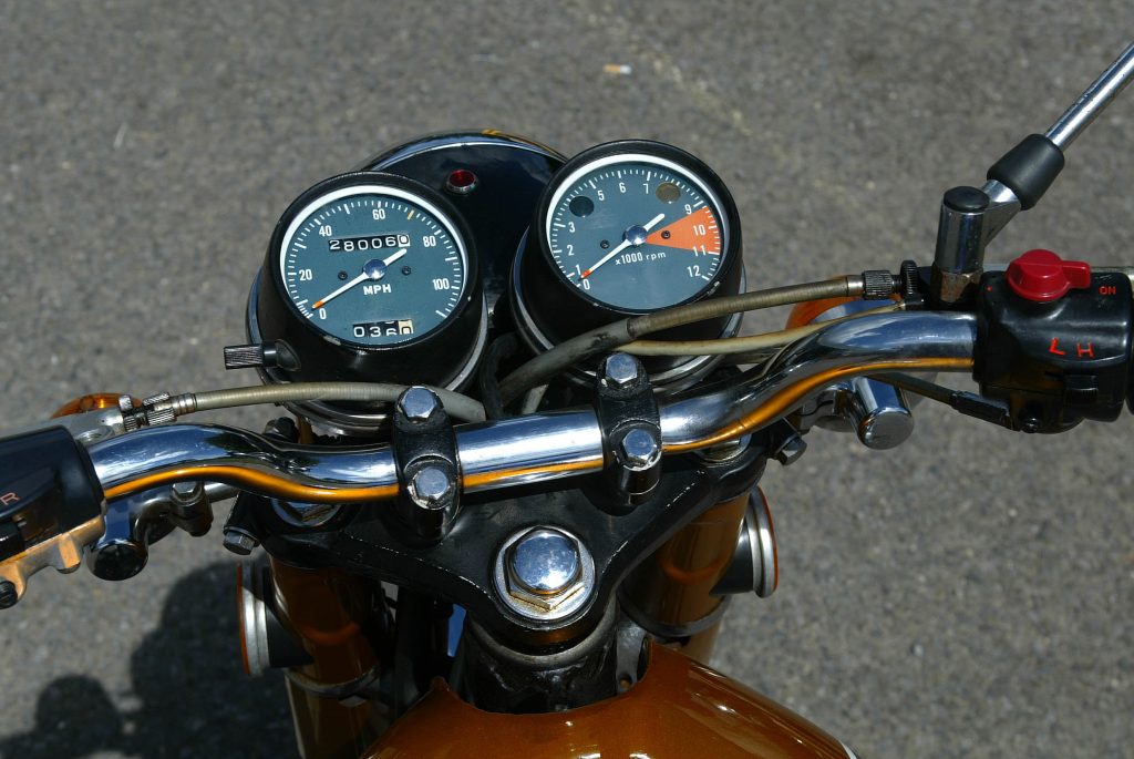 Honda CB250 K4 dials