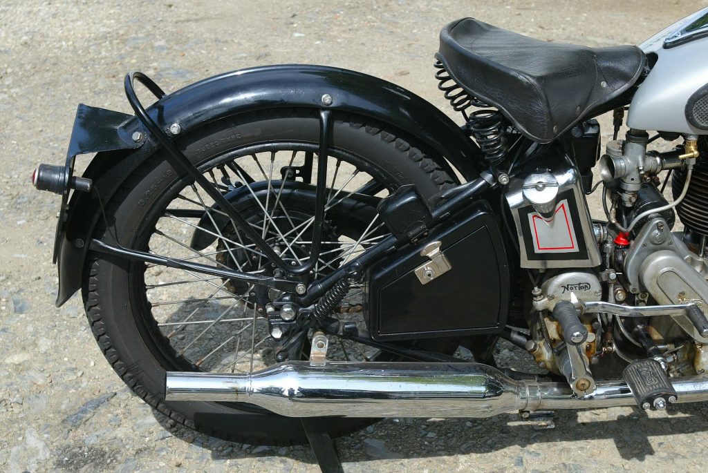 Norton Model 18 exhaust