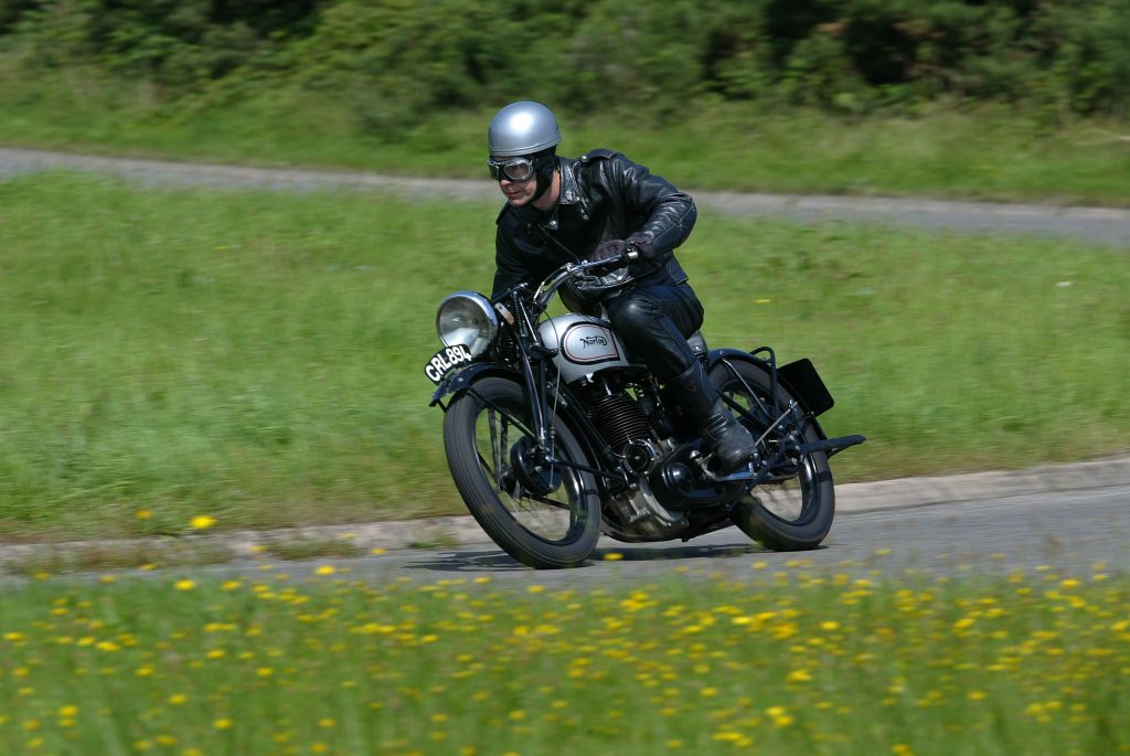 Norton Model 18