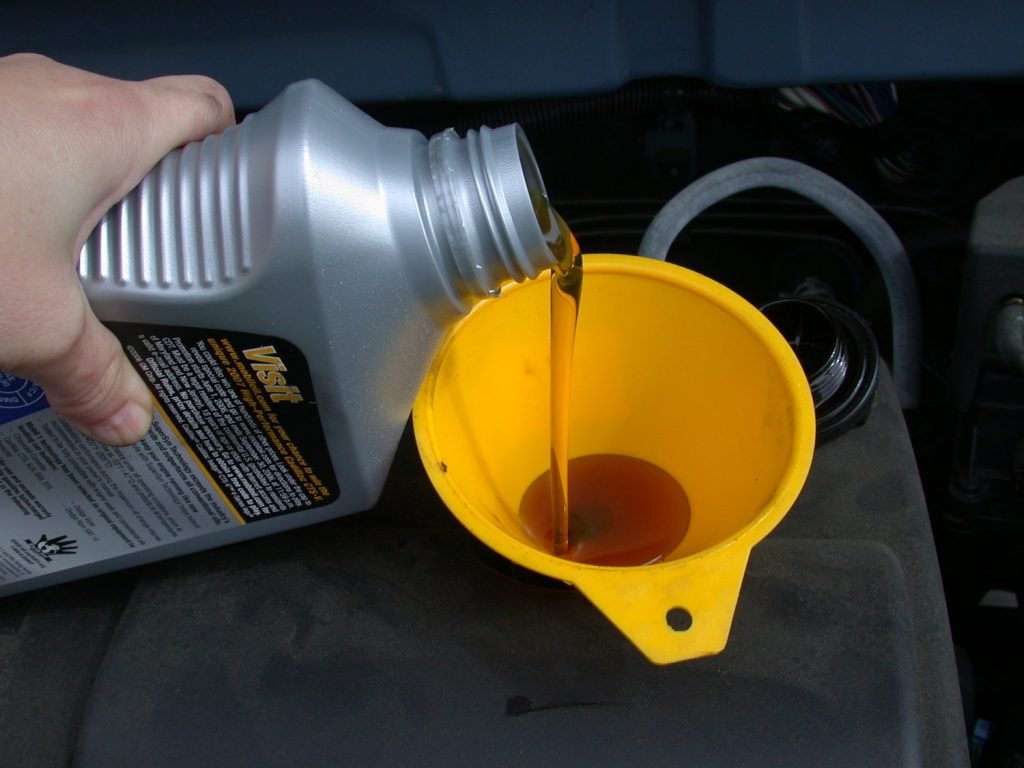 Oil change funnel