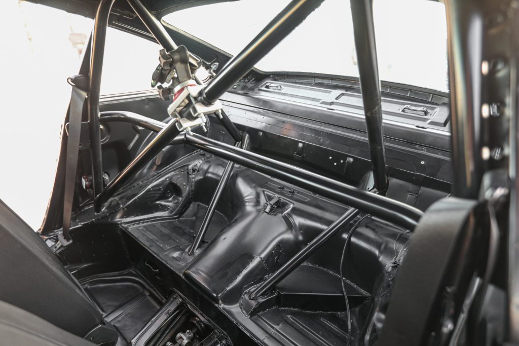 Roll cage