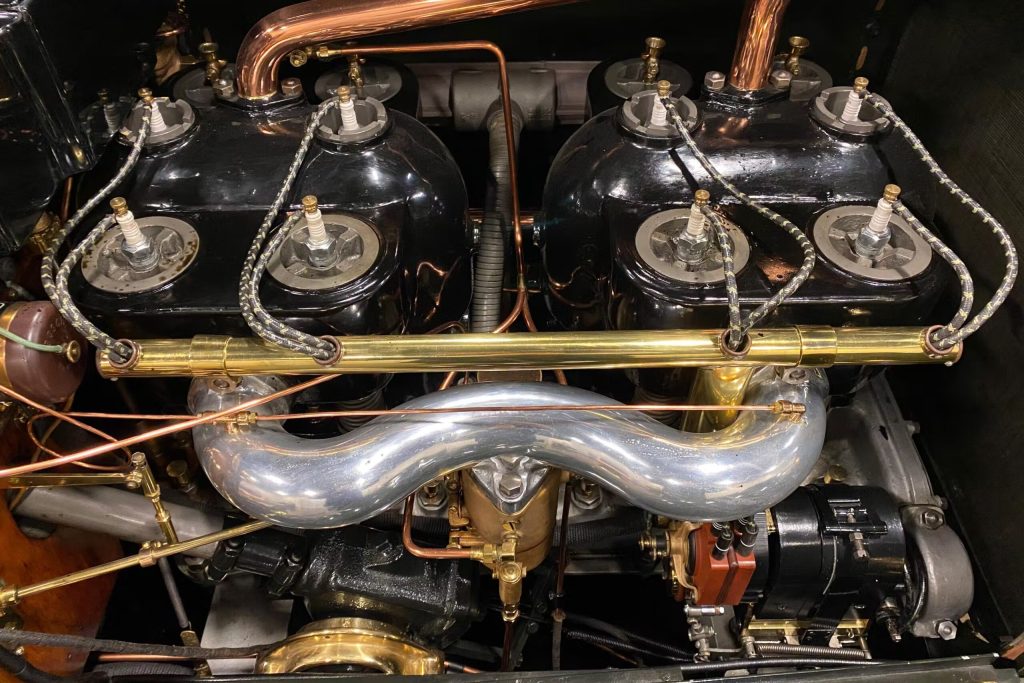 1912 Simplex Torpedo Tourer four-cylinder engine