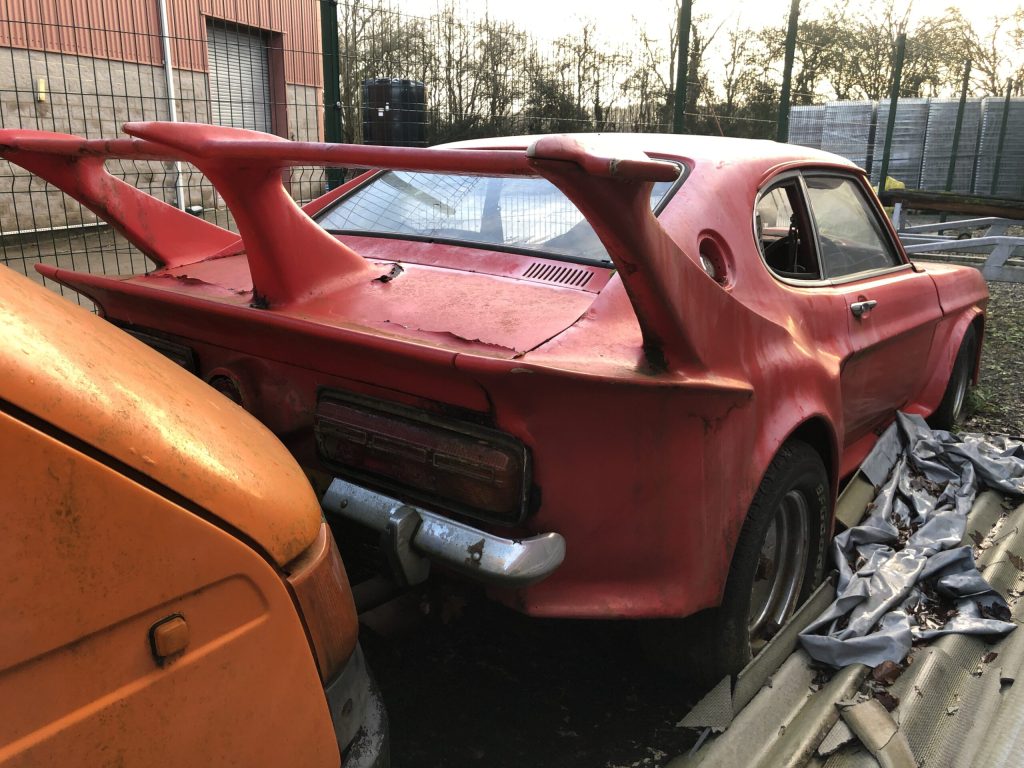 Ford Capri V8 winging it