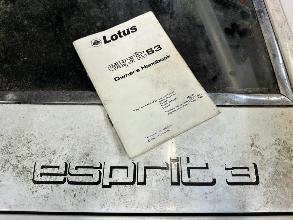 Lotus Esprit owner's manual