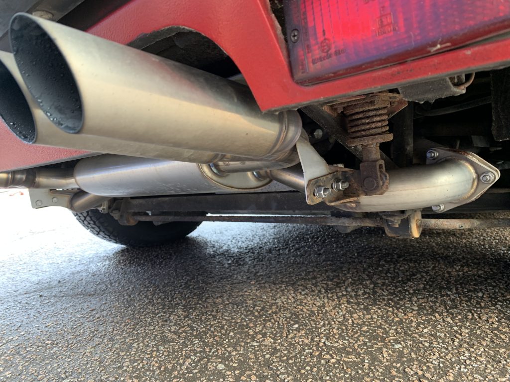 Ferrari Mondial exhaust