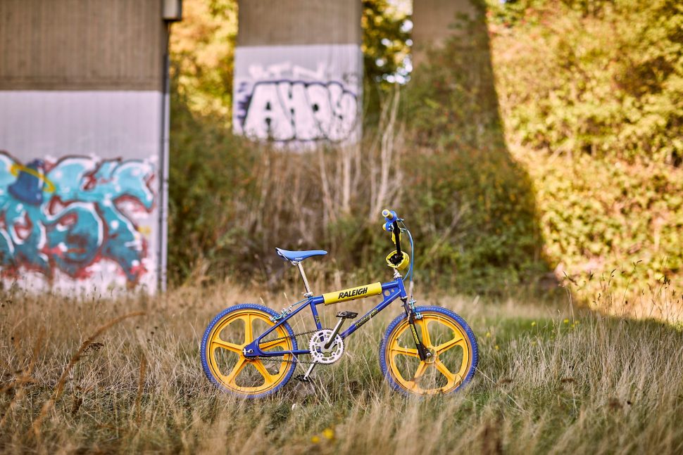 Raleigh Tuff Burner in grass